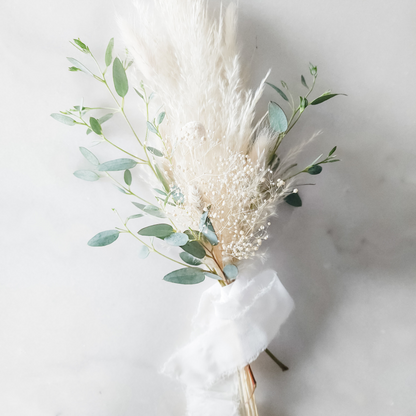 Bud Vase Bouquet - Whites & Greens